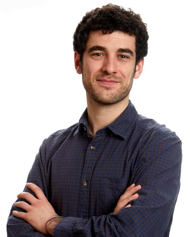 Ferrán Gómez. Medical Writer, VMLYRx