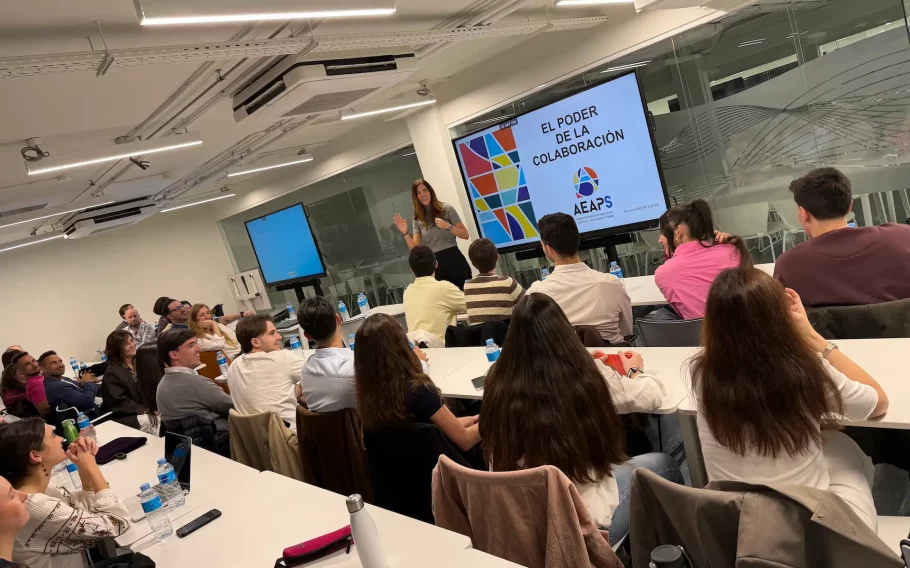 El poder de la colaboración reúne a agencias especializadas y talento joven en la ”Jornada AEAPS – Talento-EPHOS 2026”